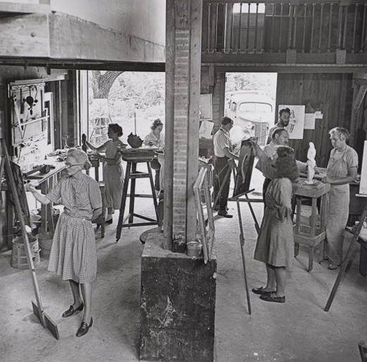 Alexander Archipenko art studio in Woodstock, NY (1946). Image - Alexander Archipenko art studio in Woodstock, NY (1946).